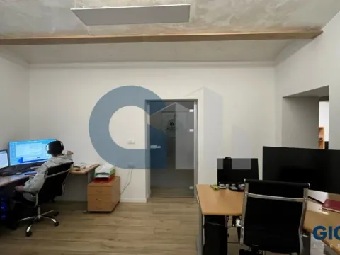 Prodaja, četvorosoban stan, 84m², Stari Grad, Beograd