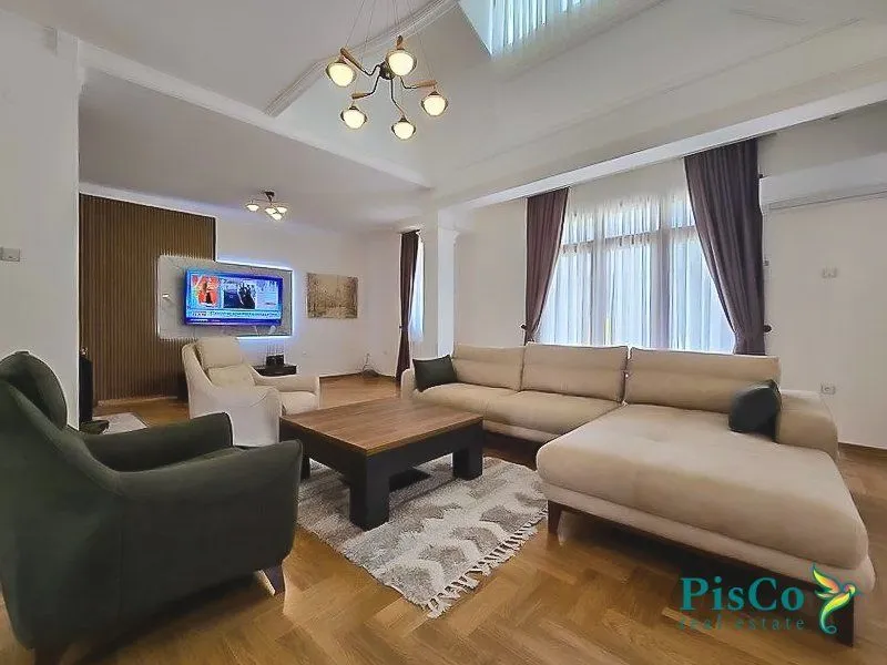 Izdavanje, kuća, 280m², Zabjelo, Podgorica