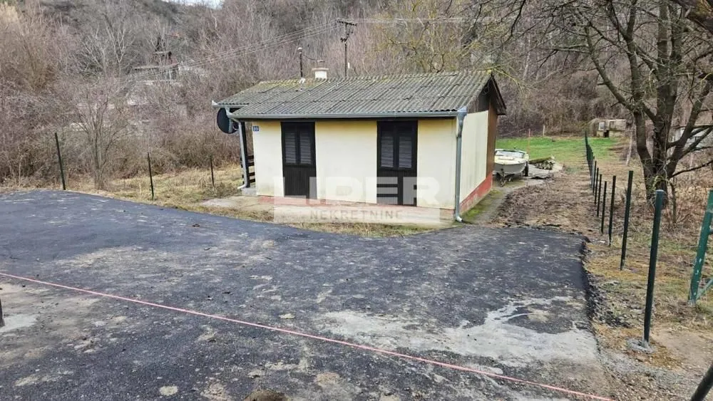 Sale, house, 40m², Stari Slankamen, Inđija