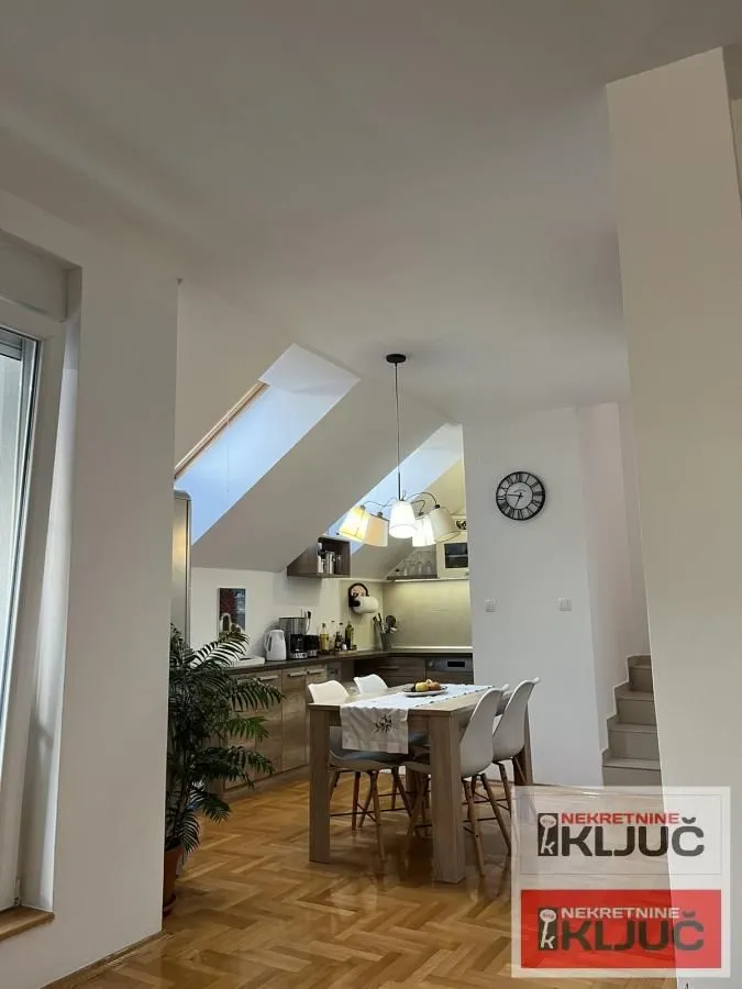 Prodaja, četvorosoban stan, 77m², Bulevar patrijarha Pavla, Novi Sad Sve Podlokacije