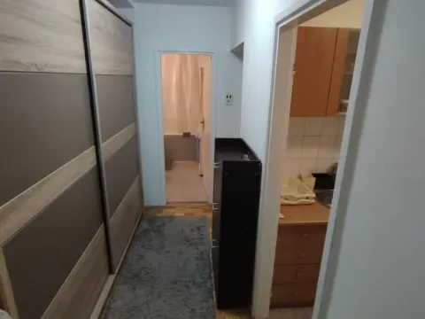 Rent, one bedroom apartment, 40m², Novo naselje, Novi Sad - image 7