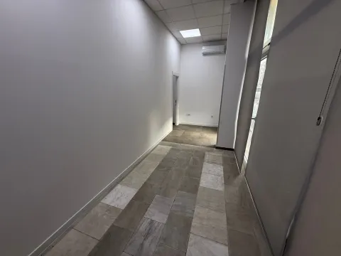 Rent, office space, 130m², Blok 9, Podgorica - image 6