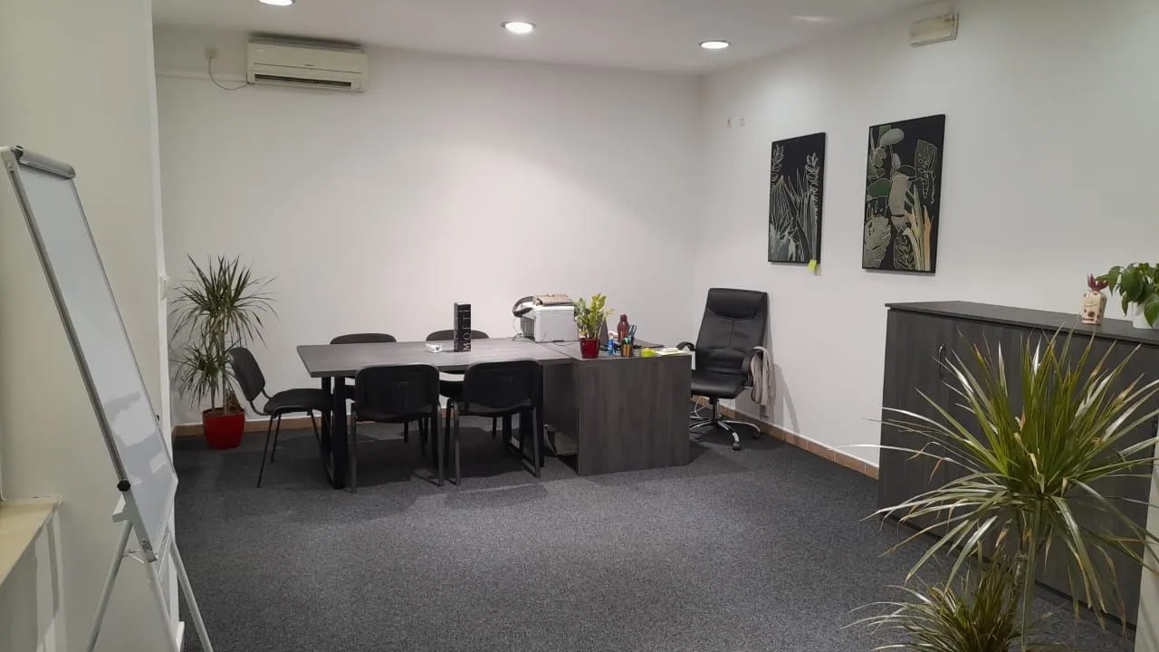 Rent, office space, 35m², Centar, Podgorica