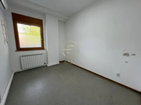 Rent, office space, 77m², Centar, Novi Sad - image 4