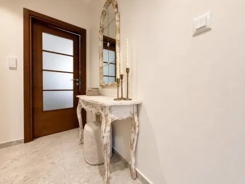 Prodaja, trosoban stan, 80m², Vezirov Most, Podgorica - image 7