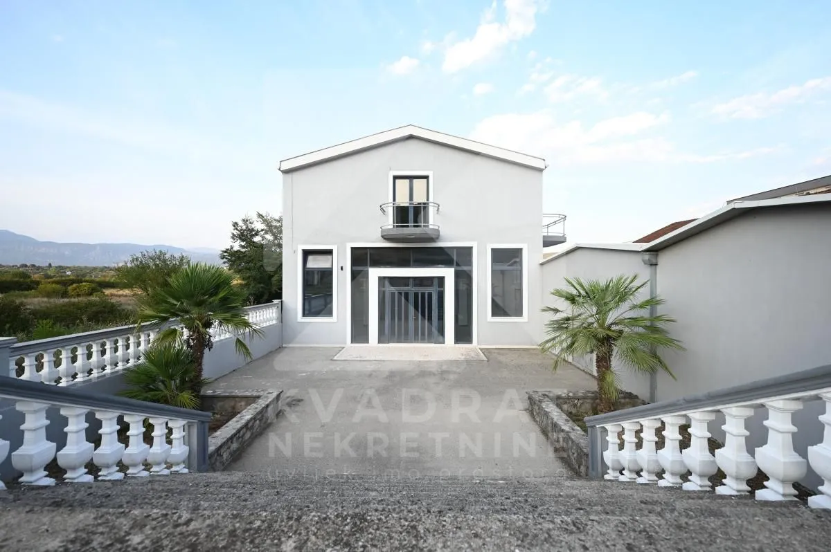 Sale, office space, 1600m², Mareza, Podgorica