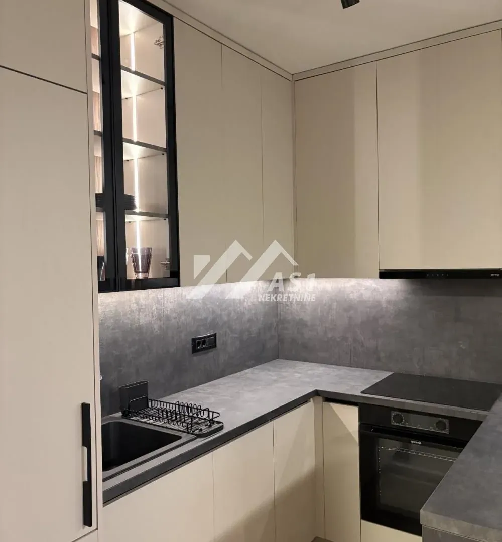 Izdavanje, jednosoban stan, 43m², Grbavica, Novi Sad Sve Podlokacije