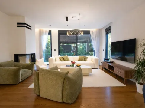 Prodaja, kuća, 250m², Gornja Gorica, Podgorica - image 3