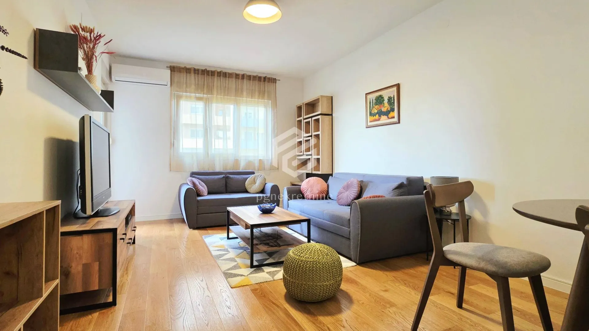 Prodaja, jednosoban stan, 49m², Central Point, Podgorica