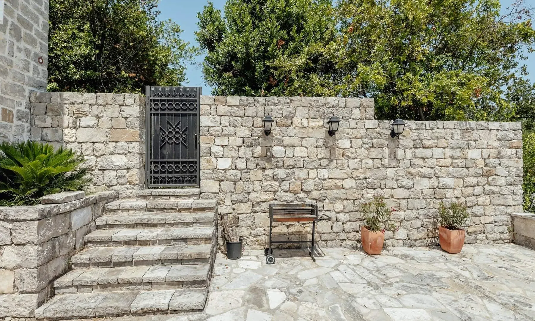 Sale, house, 800m², Prčanj, Kotor