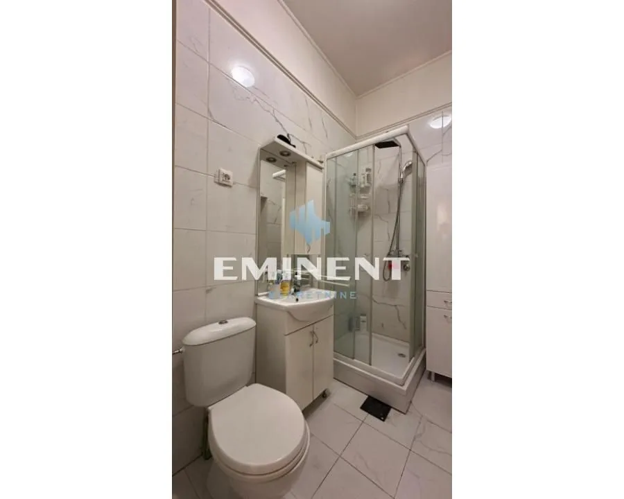 Izdavanje, stan, 38m², Stari Grad, Beograd