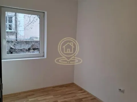 Izdavanje, trosoban stan, 86m², Savski Venac, Beograd - image 14