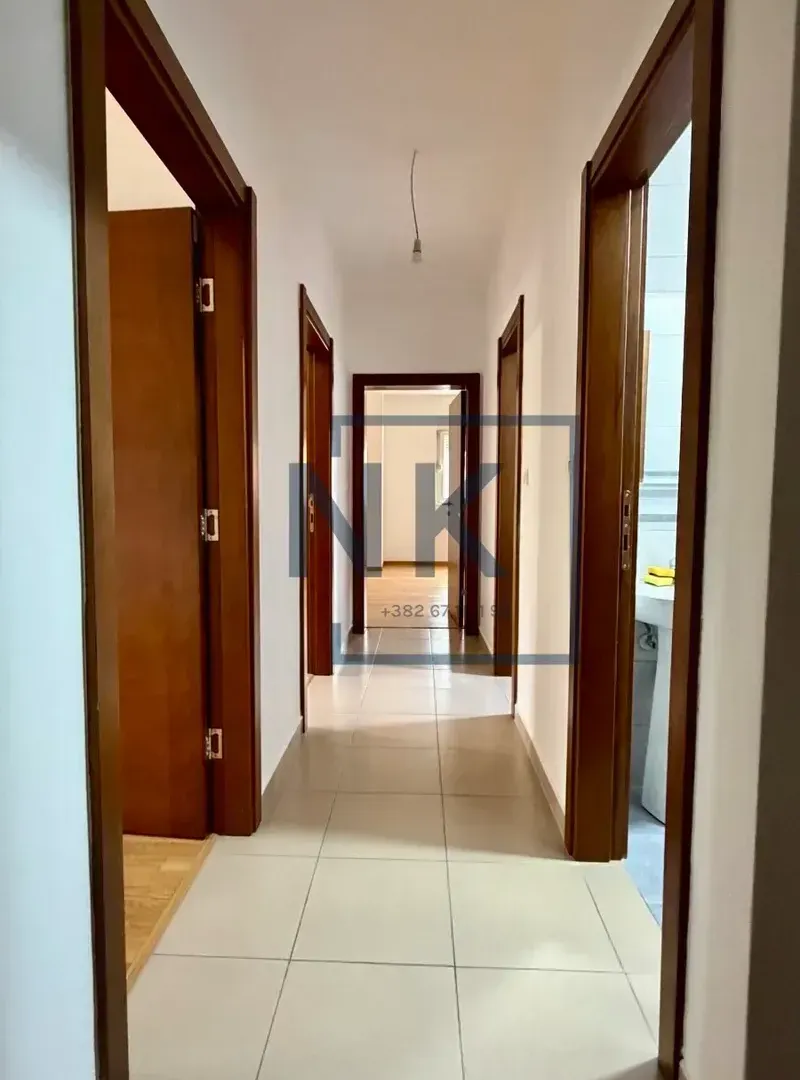 Prodaja, dvosoban stan, 73m², Tuški Put, Podgorica