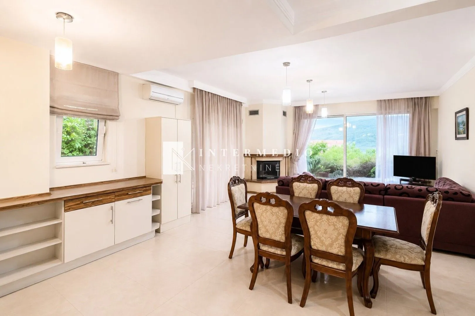 Prodaja, trosoban stan, 130m², Đenovići, Herceg Novi
