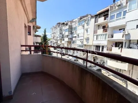 Rent, apartment, 110m², Malo Brdo, Podgorica - image 8