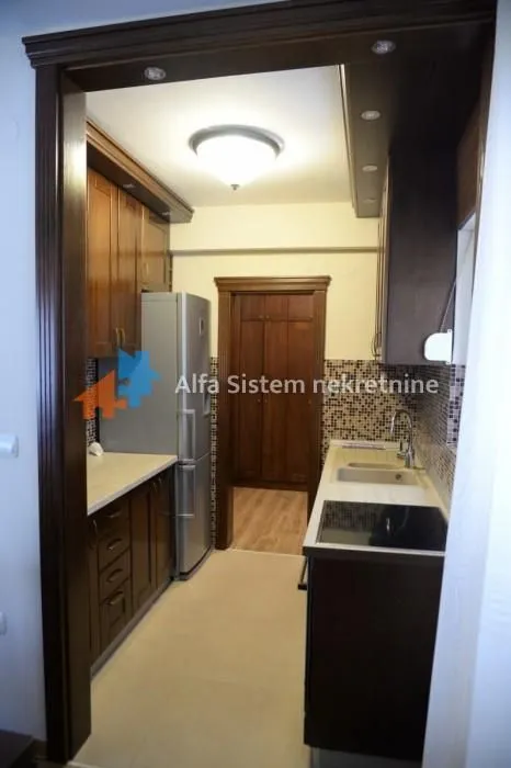 Rent, three bedroom apartment, 78m², Vračar Hram, Vračar Sve Podlokacije