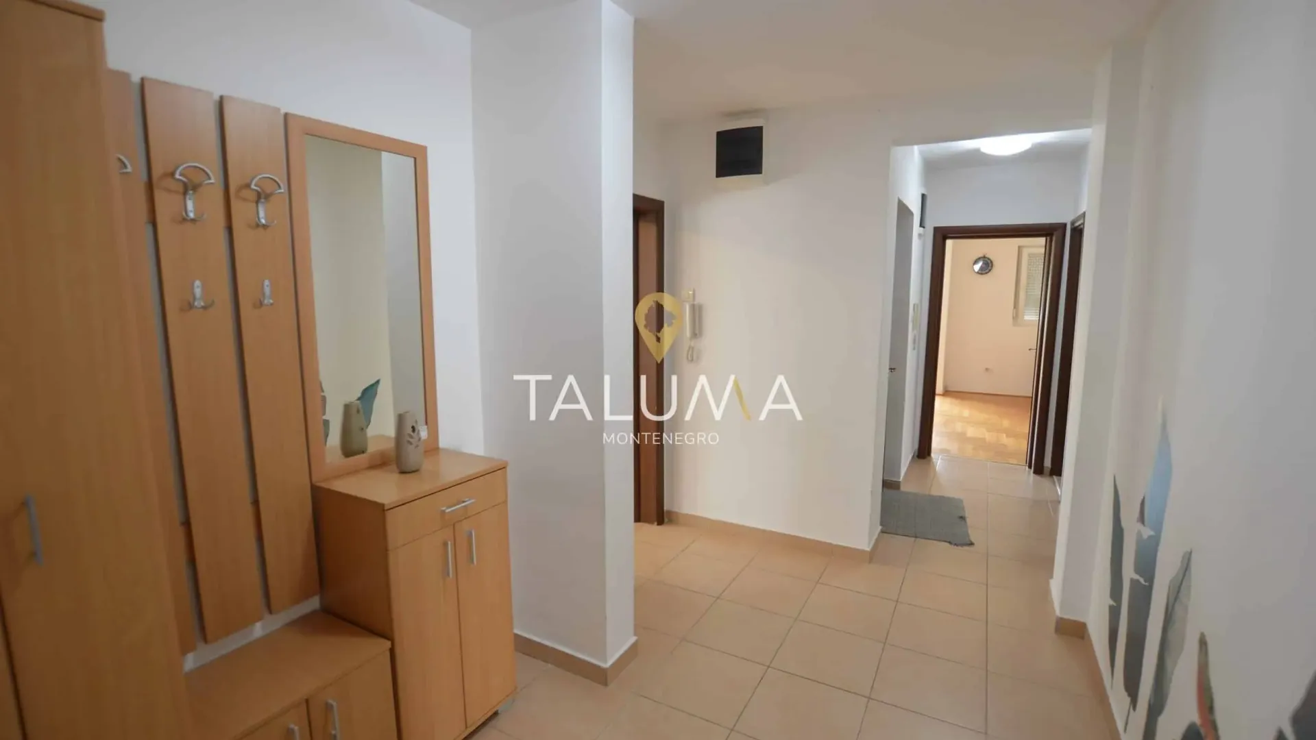 Prodaja, dvosoban stan, 98m², Ljubović, Podgorica