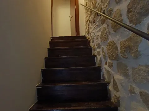 Prodaja, trosoban stan, 88m², Kotor, Crna Gora - image 2