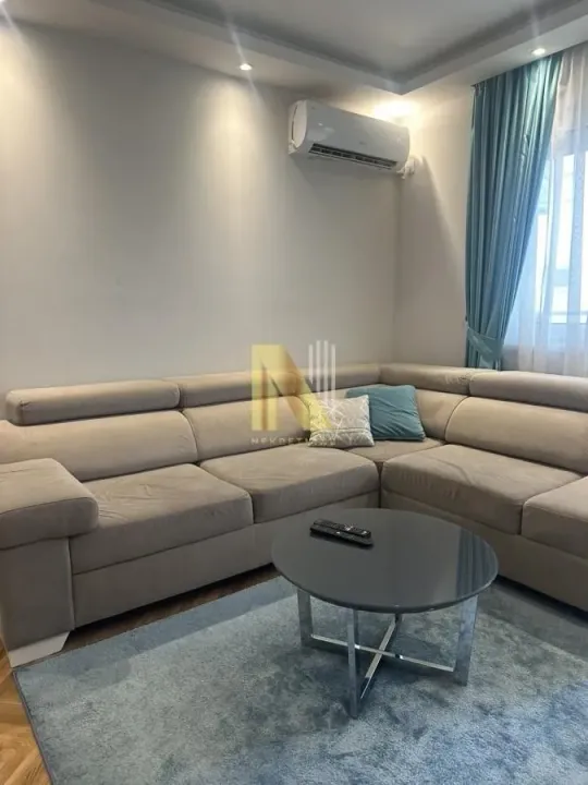 Izdavanje, trosoban stan, 69m², Bulevar Evrope, Novi Sad Sve Podlokacije