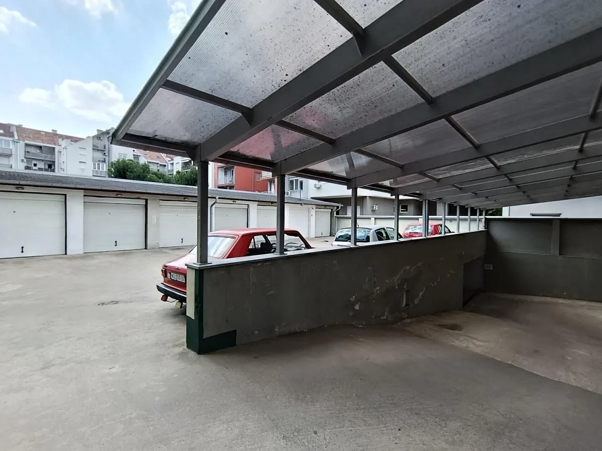 Prodaja, parking/garaža, 18m², Bulevar Oslobodjenja, Novi Sad Sve Podlokacije