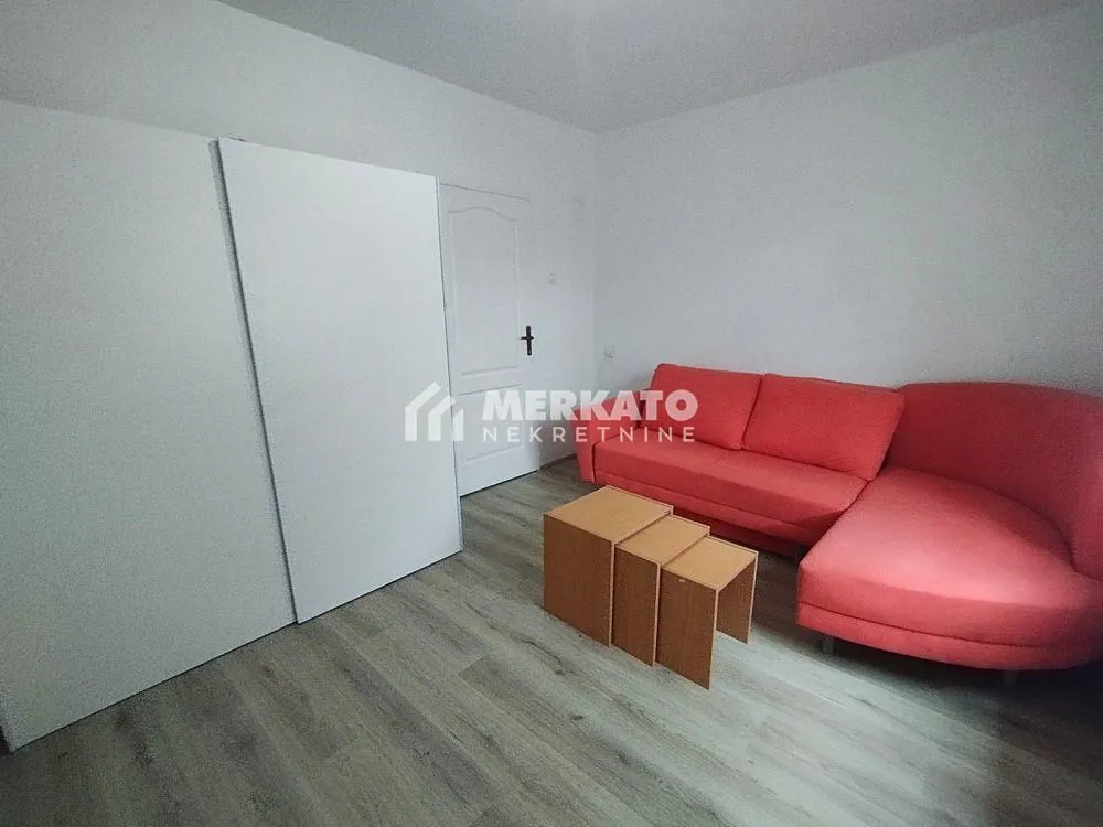 Prodaja, jednosoban stan, 23m², Šumica, Zrenjanin