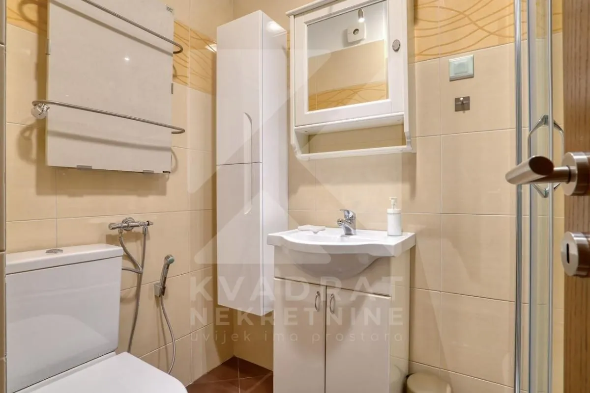 Prodaja, jednosoban stan, 40m², Gorica C, Podgorica