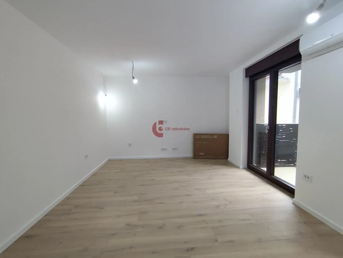 Prodaja, dvosoban stan, 52m², Centar, Subotica