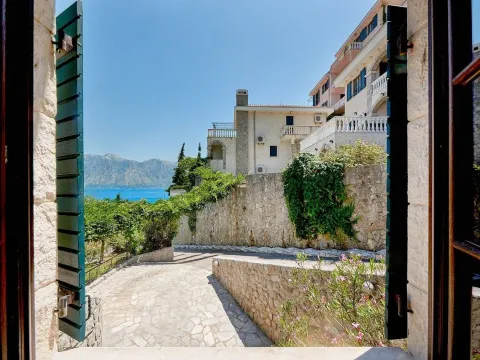 Prodaja, kuća, 235m², Kostanjica, Kotor - image 24