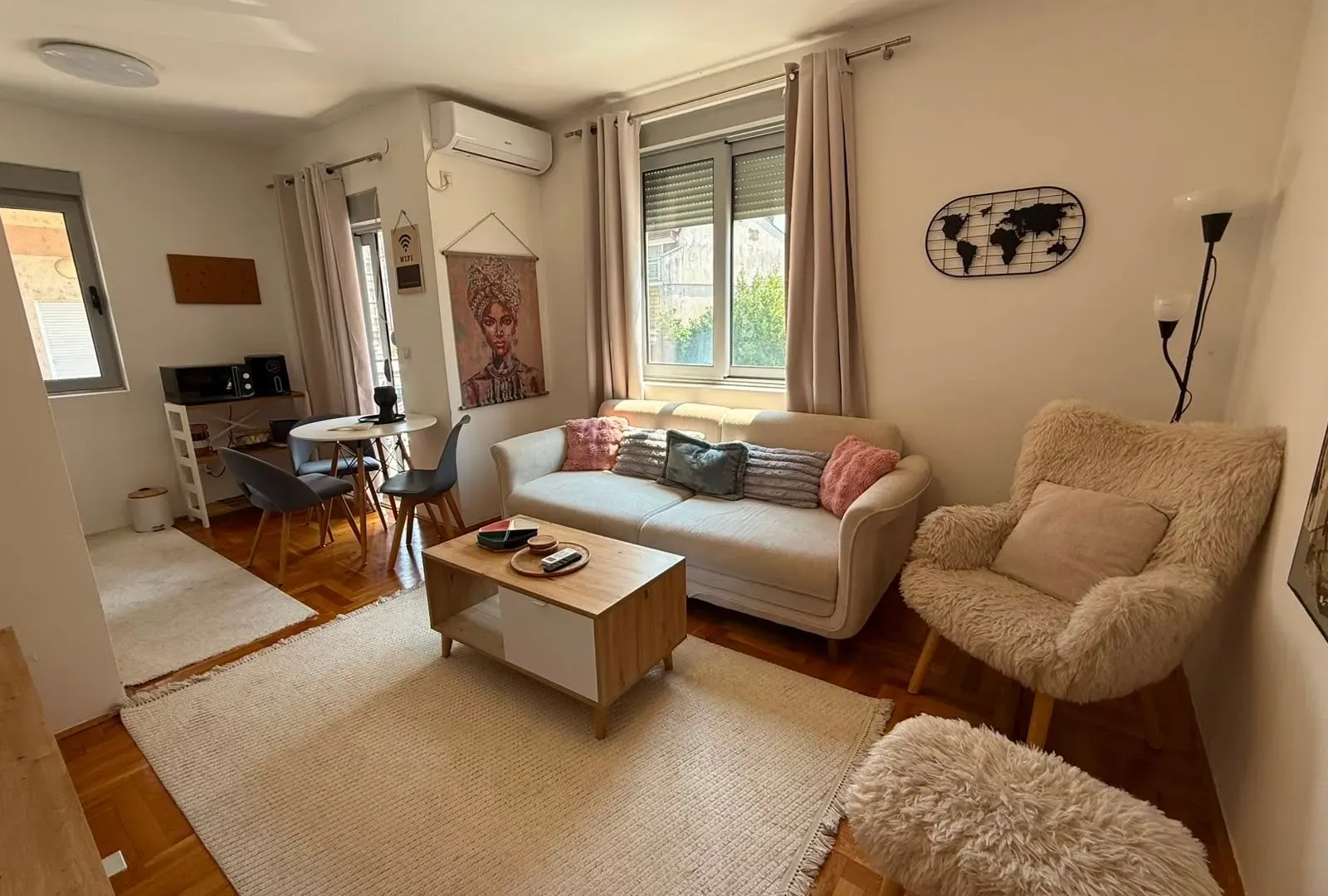 Izdavanje, jednosoban stan, 46m², Momišići, Podgorica