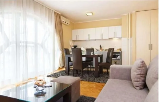 Rent, two bedroom apartment, 44m², Stari Grad, Beograd