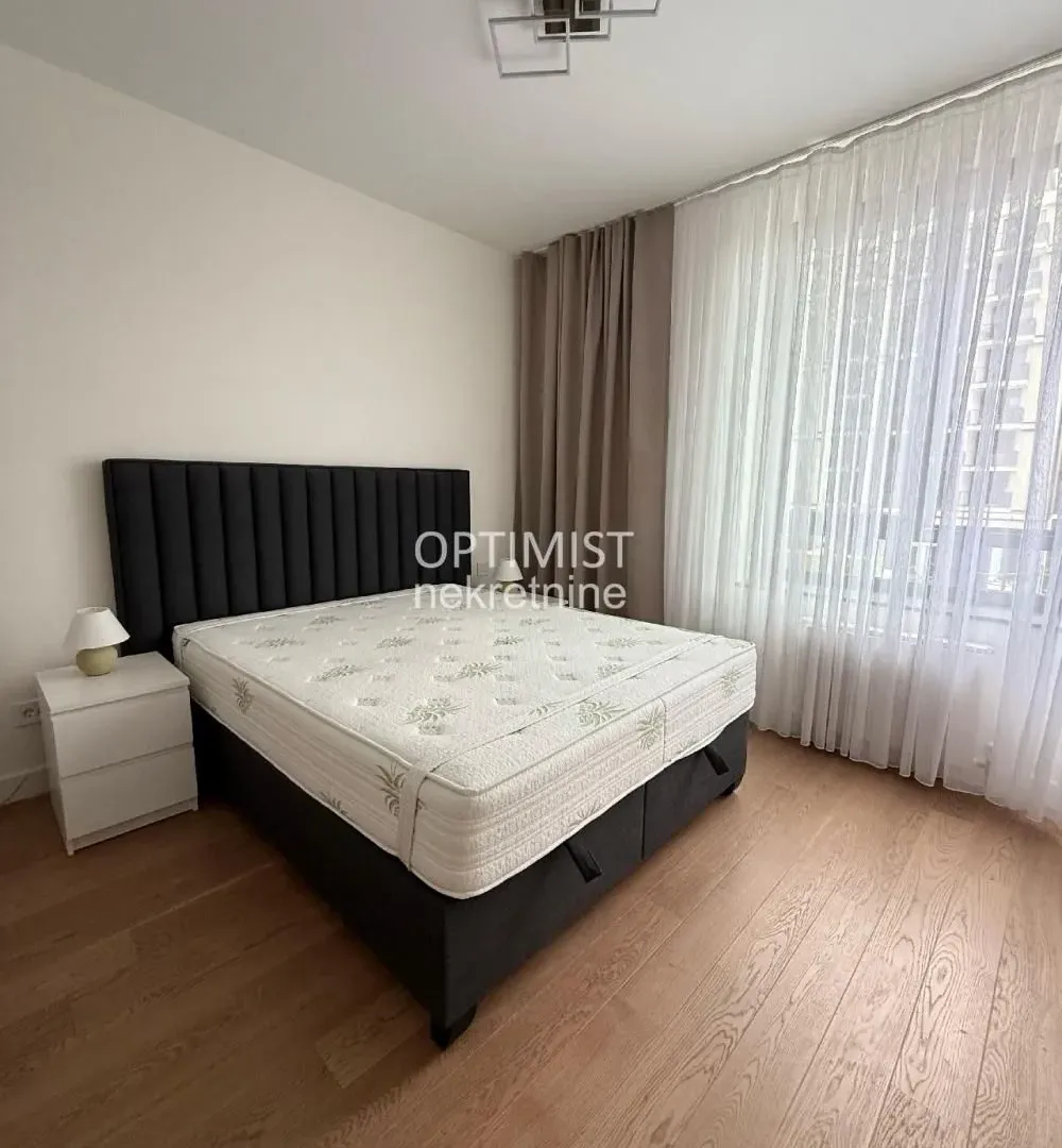 Rent, three bedroom apartment, 71m², Savski Venac, Beograd