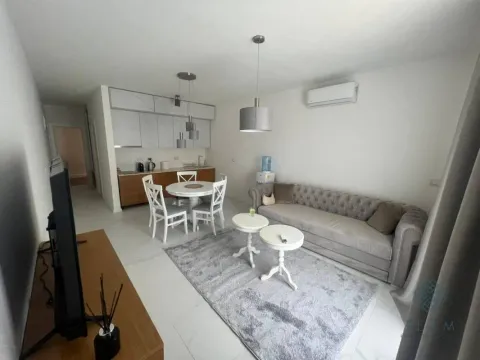 Izdavanje, jednosoban stan, 53m2, Pržno, Budva Izdavanje, jednosoban stan, 53m2, Pržno, Budva