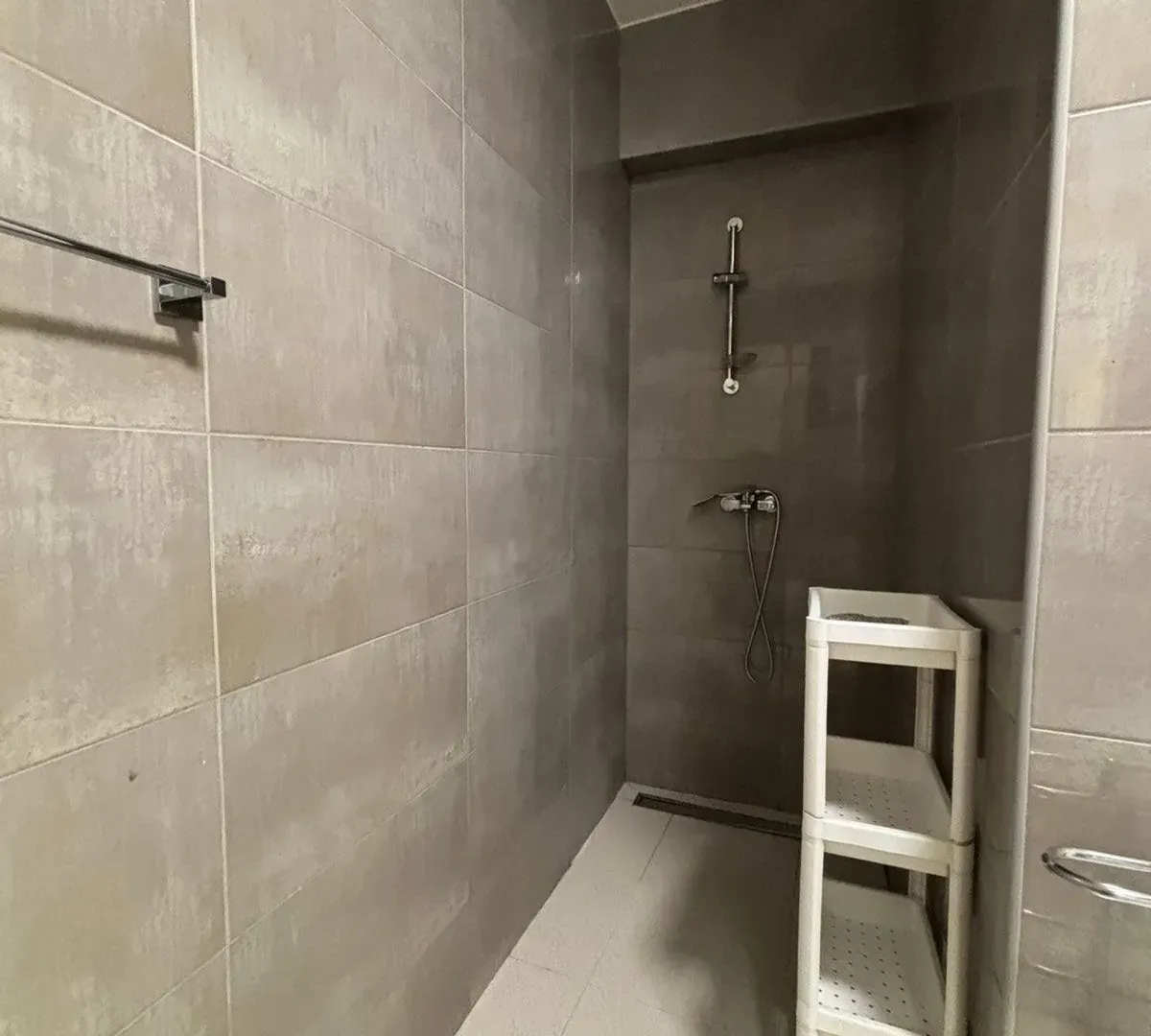 Izdavanje, dvosoban stan, 69m², Zabjelo, Podgorica