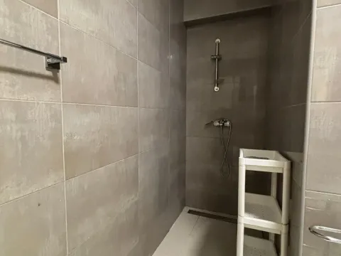 Izdavanje, dvosoban stan, 69m², Zabjelo, Podgorica - image 11