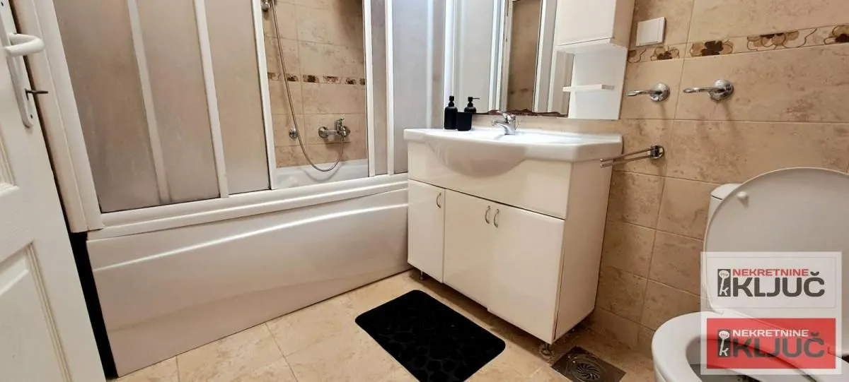 Prodaja, dvosoban stan, 56m², Centar, Novi Sad