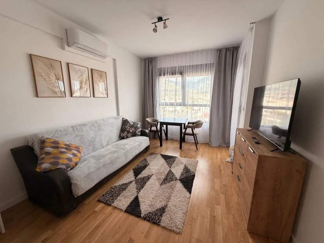 Izdavanje, jednosoban stan, 45m², Šušanj, Bar