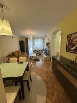 Izdavanje, trosoban stan, 76m², Centar, Novi Sad - image 23