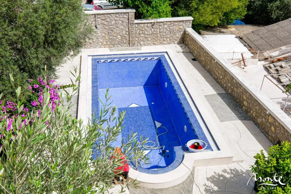 Sale, house, 560m², Petrovac, Budva
