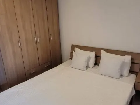 Rent, two bedroom apartment, 90m², Sutomore, Bar - image 4