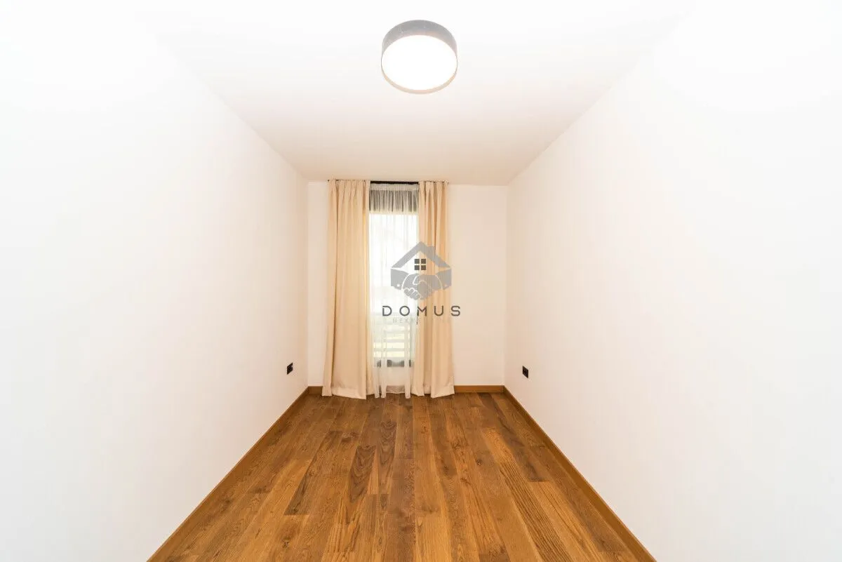 Rent, house, 225m², Gornja Gorica, Podgorica