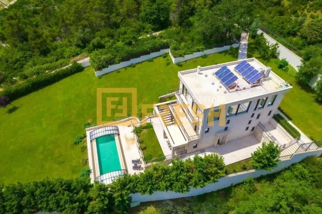 Prodaja, kuća, 750m², Tivat, Crna Gora