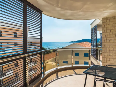 Sale, one bedroom apartment, 72m², Bečići, Budva - image 12