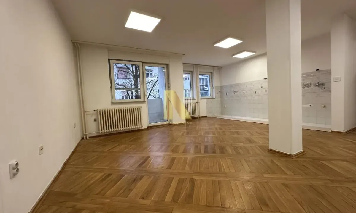 Sale, four bedroom apartment, 96m², Centar, Novi Sad