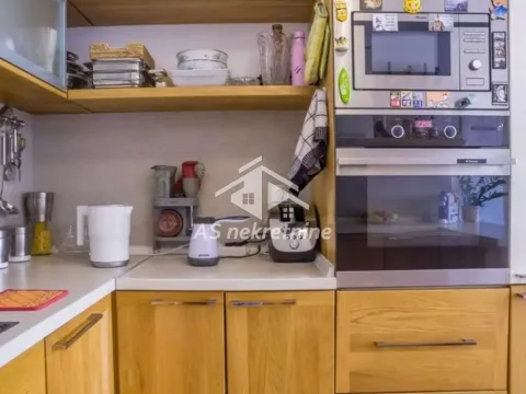 Izdavanje, četvorosoban stan, 93m², Voždovac Sve Podlokacije, Beograd - image 11