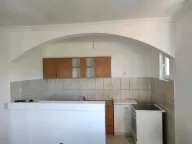 Izdavanje, trosoban stan, 105m², Tivat, Crna Gora - image 5