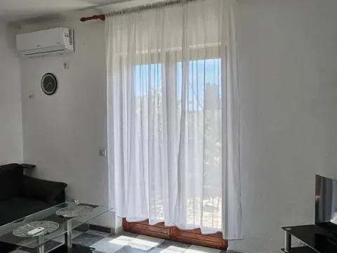 Rent, one bedroom apartment, 65m², Šušanj, Bar - image 7