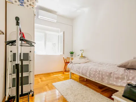 Sale, two bedroom apartment, 62m², Stara Varoš, Podgorica - image 12