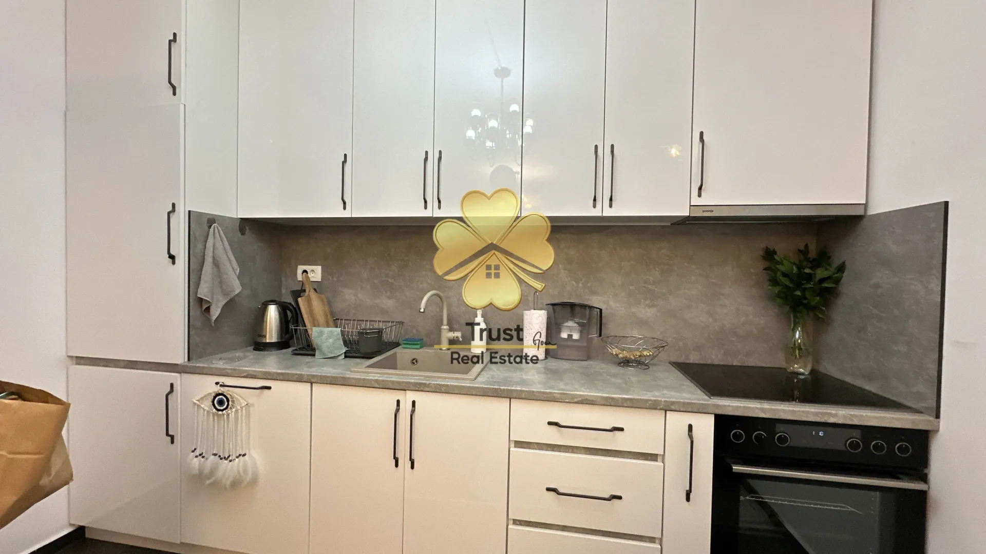 Izdavanje, jednosoban stan, 50m², Master Kvart, Podgorica