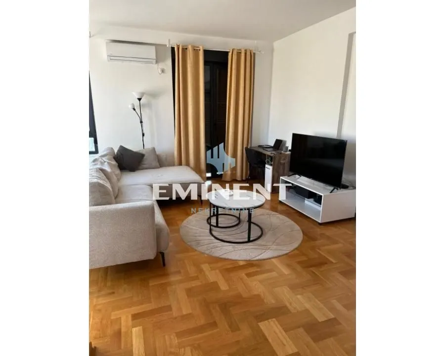Rent, two bedroom apartment, 52m², Stari Grad, Beograd