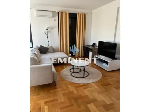 Izdavanje, dvosoban stan, 52m², Stari Grad, Beograd - image 2
